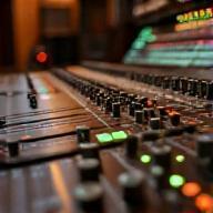 Mastering – analog og digital lydprosessering med utstyr